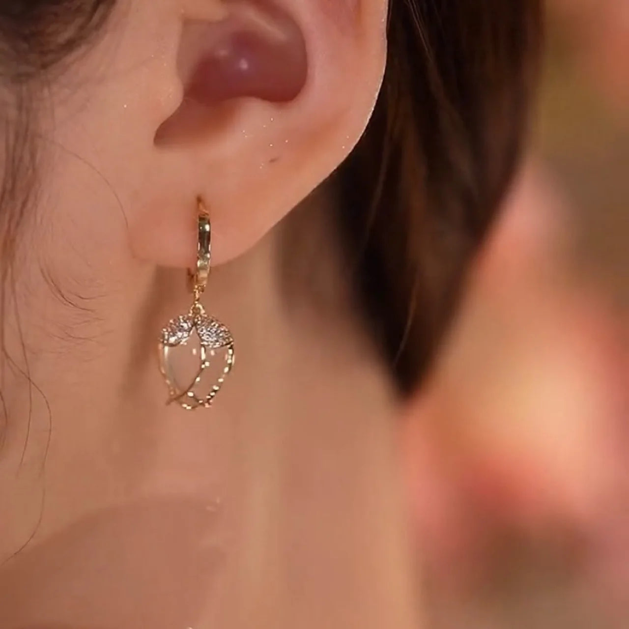 2023 New Fashion Trend Unique Design Elegant Delicate Zircon Tulip Flower Earrings High Jewelry Party Favors for Women